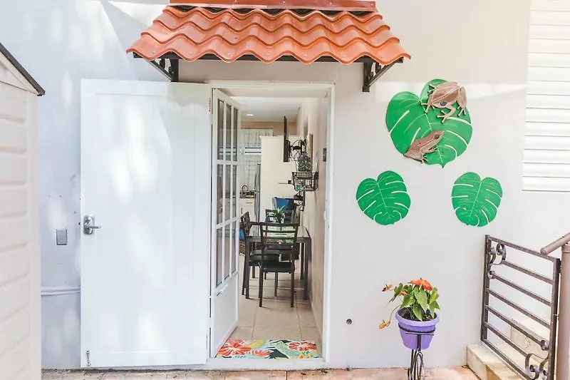 Eden'S Garden Apartment Isabela